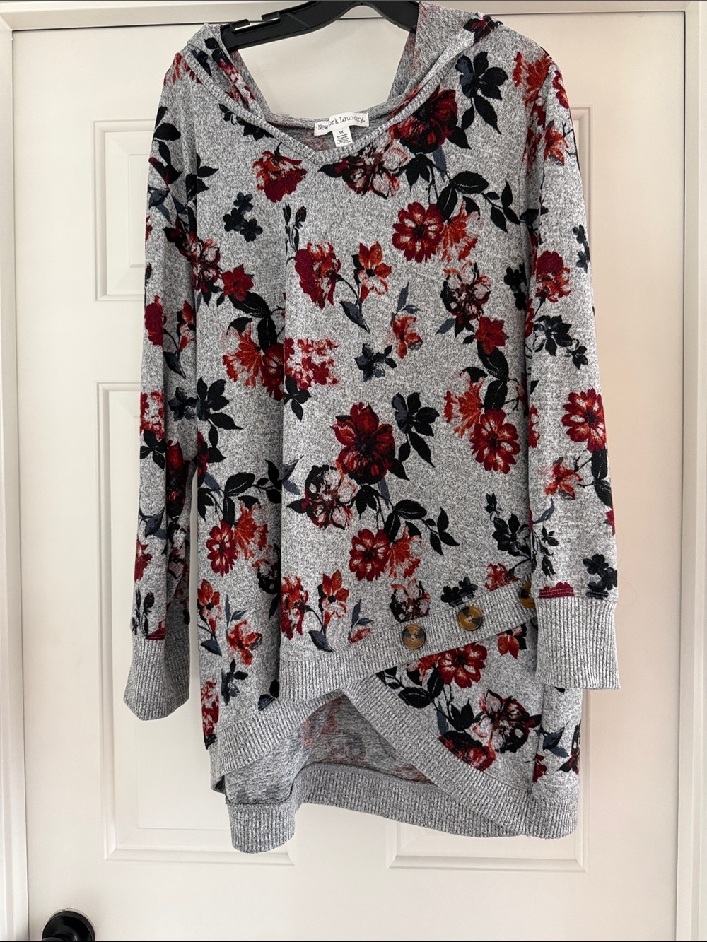 New York Laundry Gray Hooded Floral Cowl Sweater with Red and Black Print
